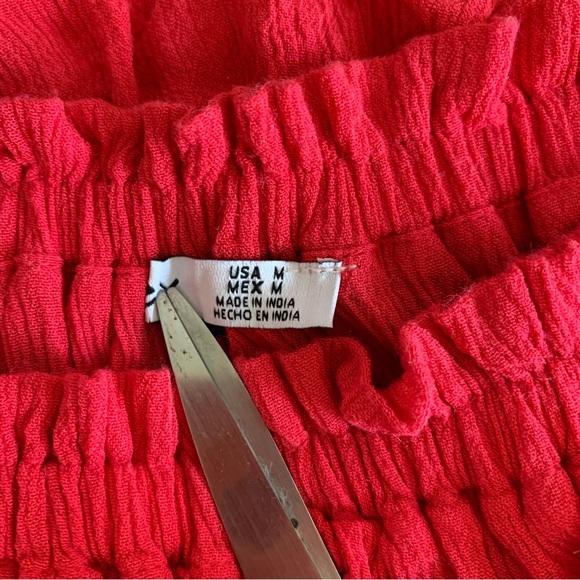 Off-Shoulder Crepe Ruffle Tank - Picture 11 of 12